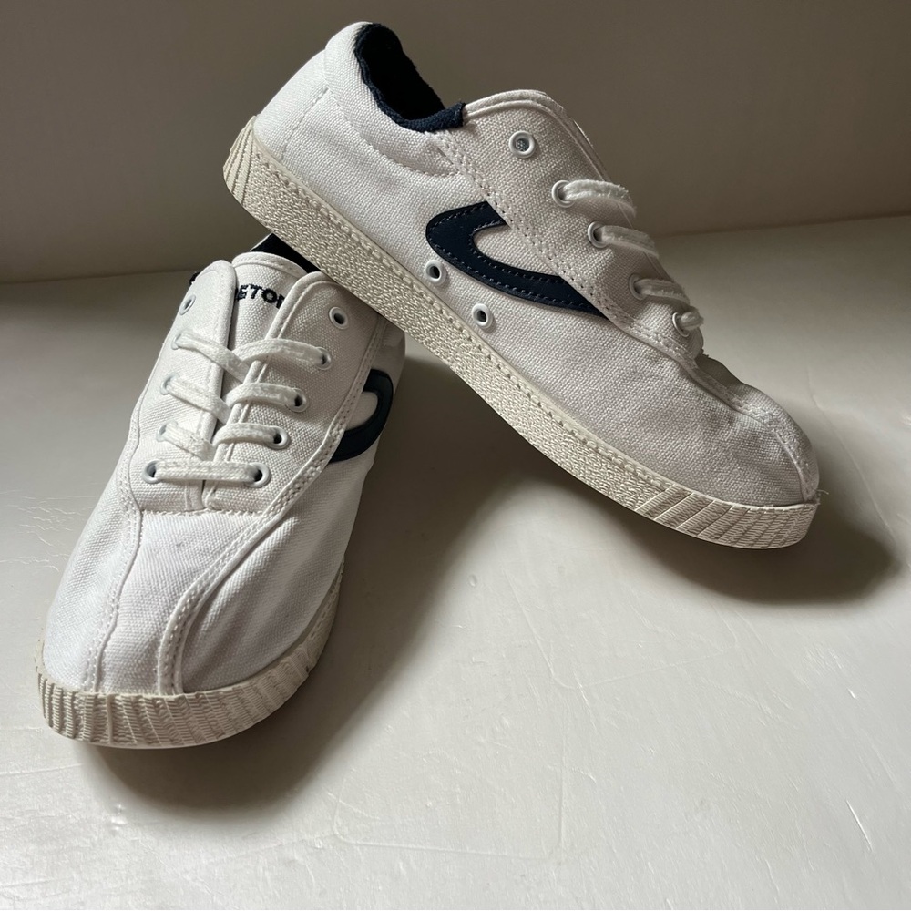 Tretorn Lil Nylite Sneaker White/Blue Kids' size 6